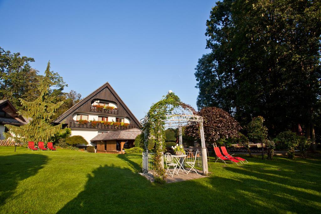 Alp Pension Bled Bagian luar foto