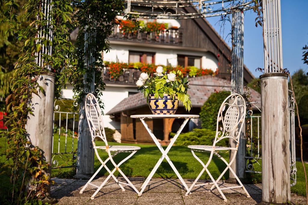 Alp Pension Bled Bagian luar foto
